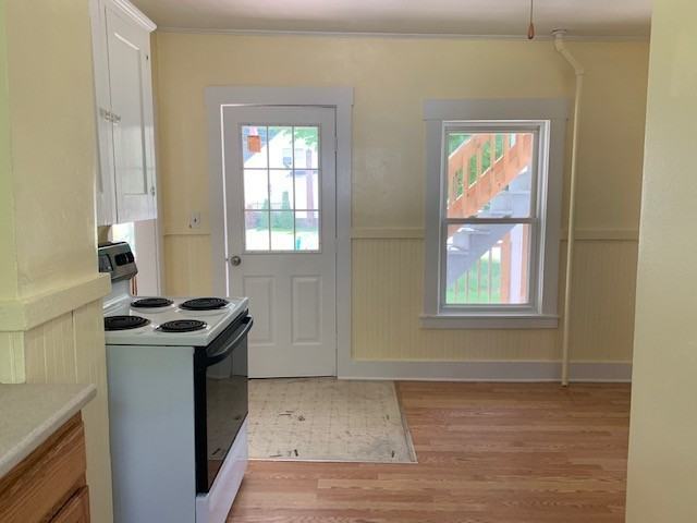 227 Summer St. - Photo 4 of 25