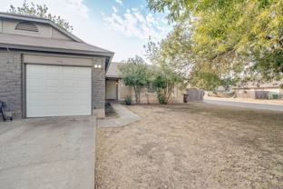 616 Greenlawn Blvd - Photo 1 of 1