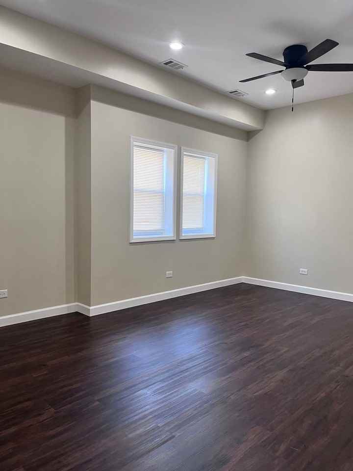 [5026-32] W Madison LLC - Photo 6 of 21