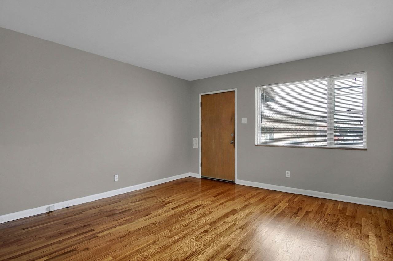5004 Fyler Ave - Photo 3 of 14