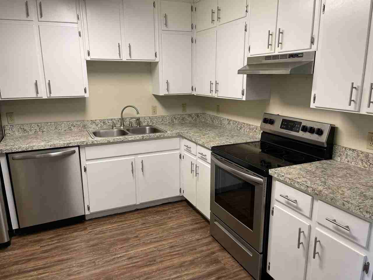 2630 Old Bainbridge Rd - Photo 6 of 16