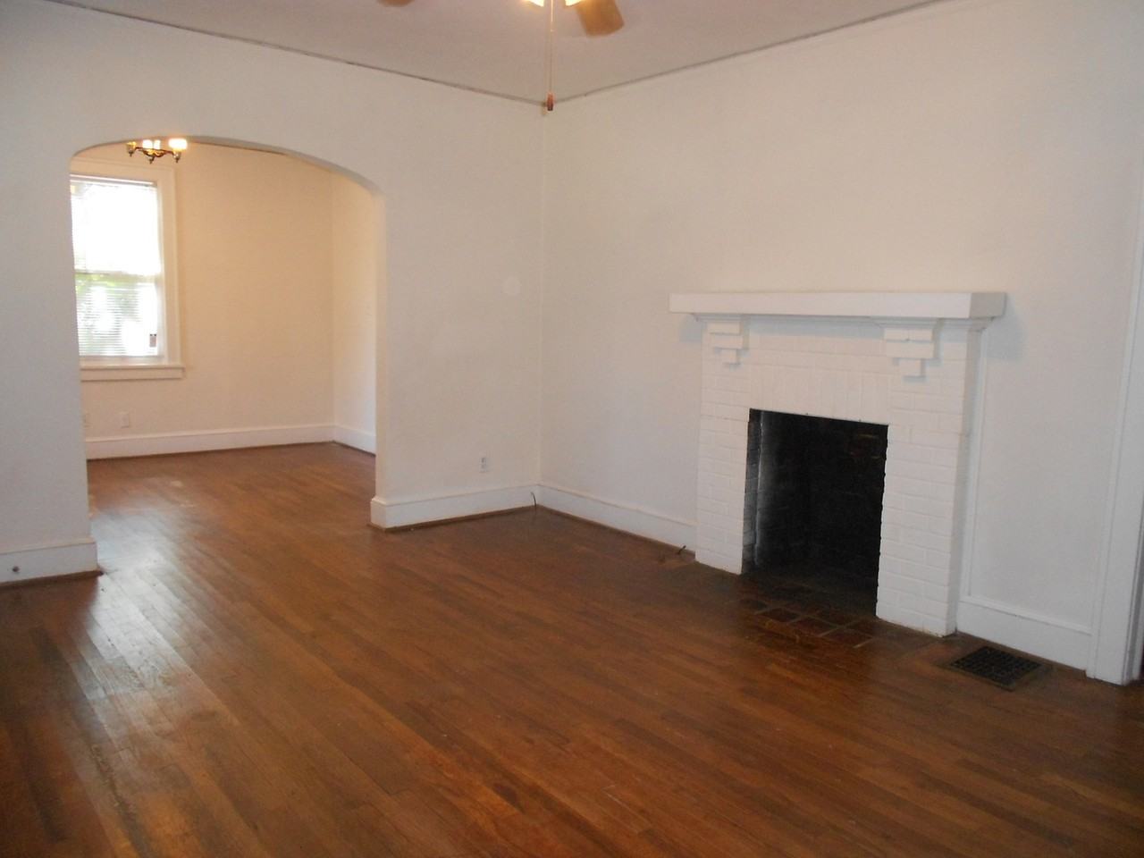 142 Burnett St - Photo 3 of 10