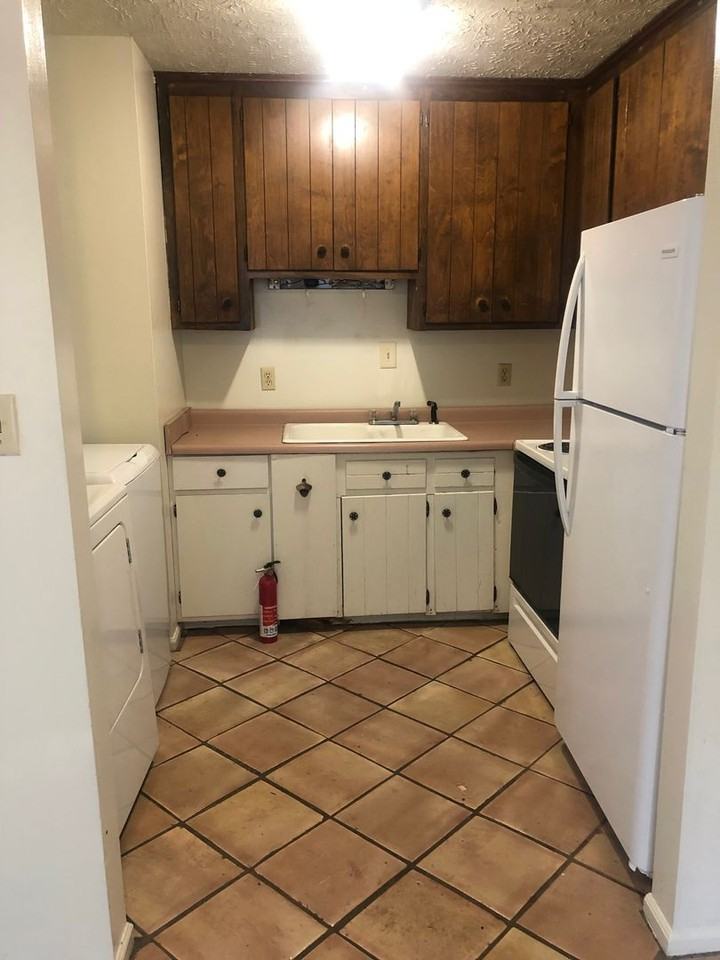 420 Yonah Ave - Photo 5 of 11