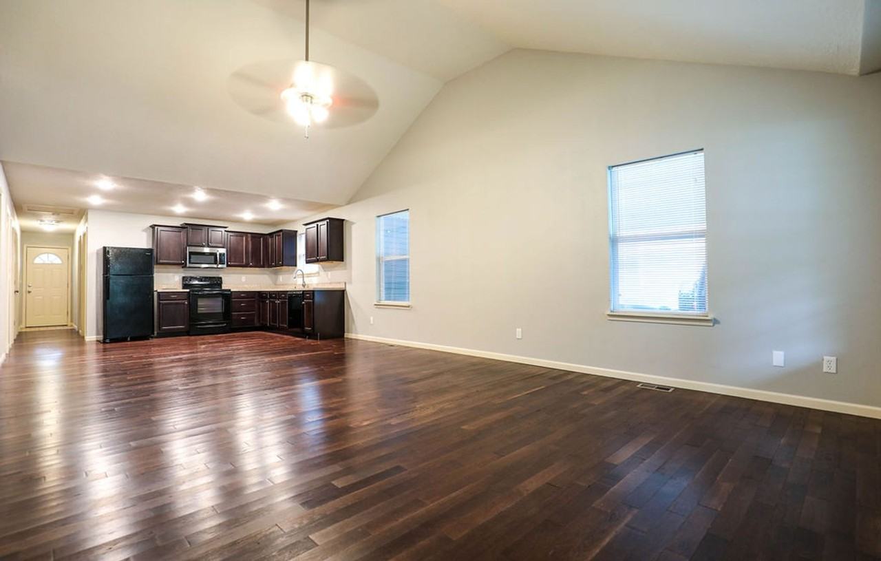 1330 S Pennsylvania Ave - Photo 3 of 16