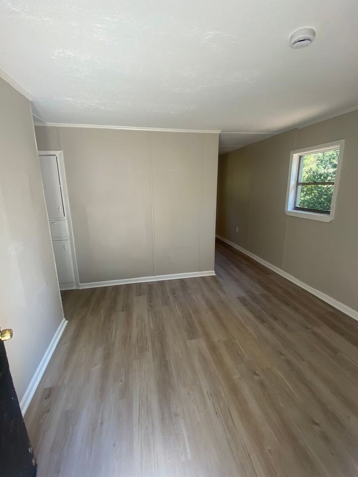 3305 Morehouse St - Photo 4 of 7