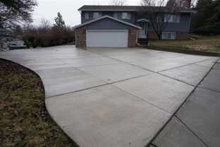 906 Summit Dr - Photo 1 of 1