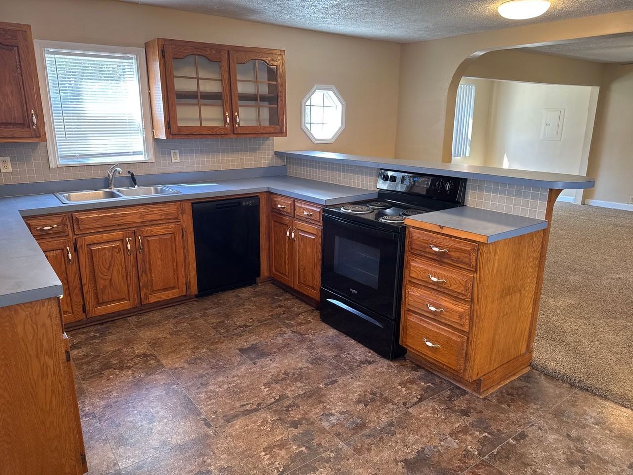 226 S Maple Ave - Photo 6 of 15