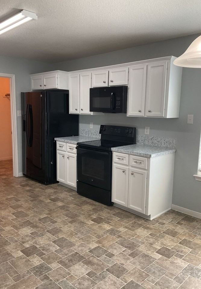 4504 The Searchers Dr - Photo 2 of 24