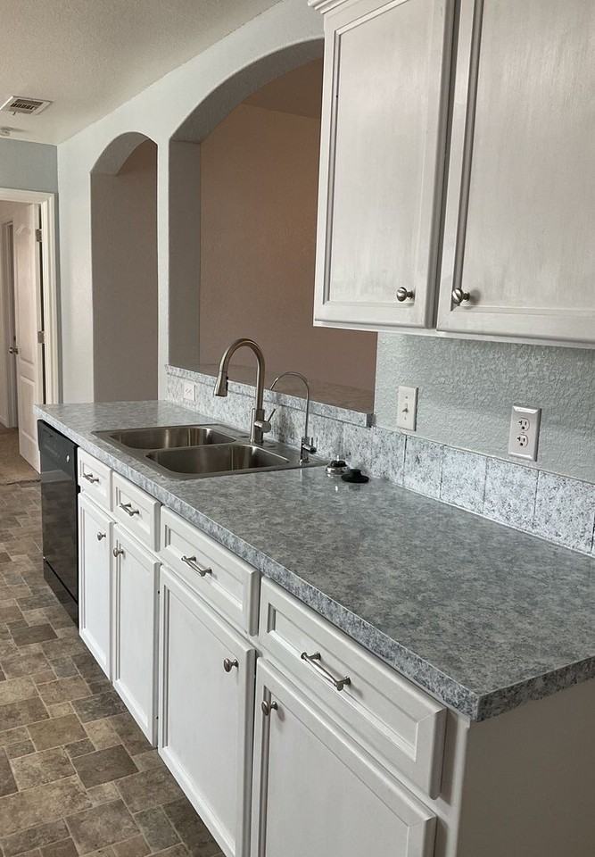 4504 The Searchers Dr - Photo 3 of 24