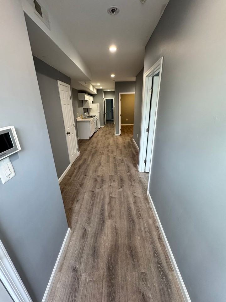 1712 R St Se #1 - Photo 3 of 10