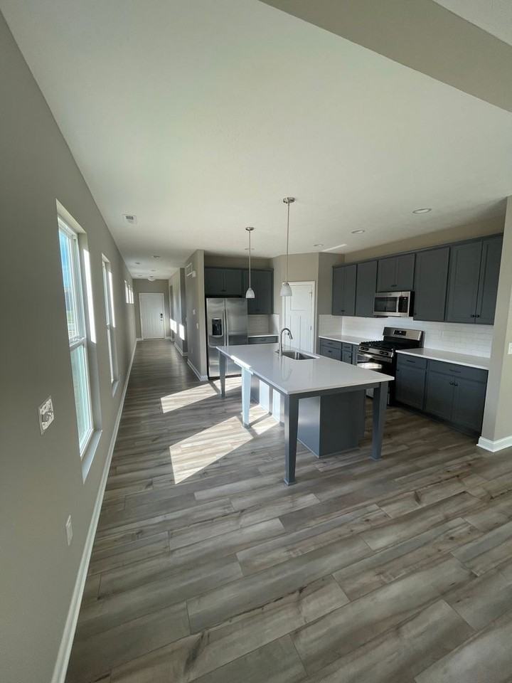 3542 Shoal Way - Photo 3 of 29