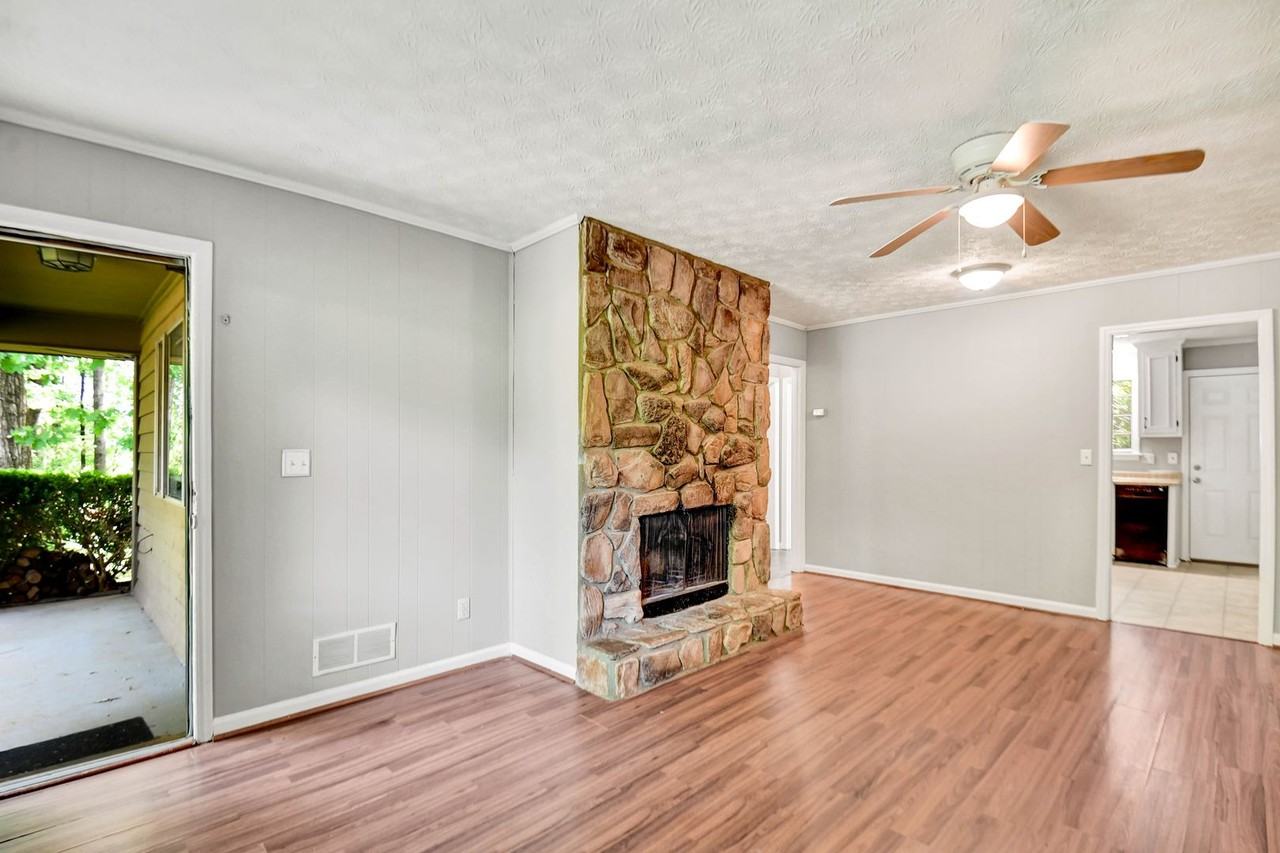 80 Cedar Dr #A - Photo 4 of 11