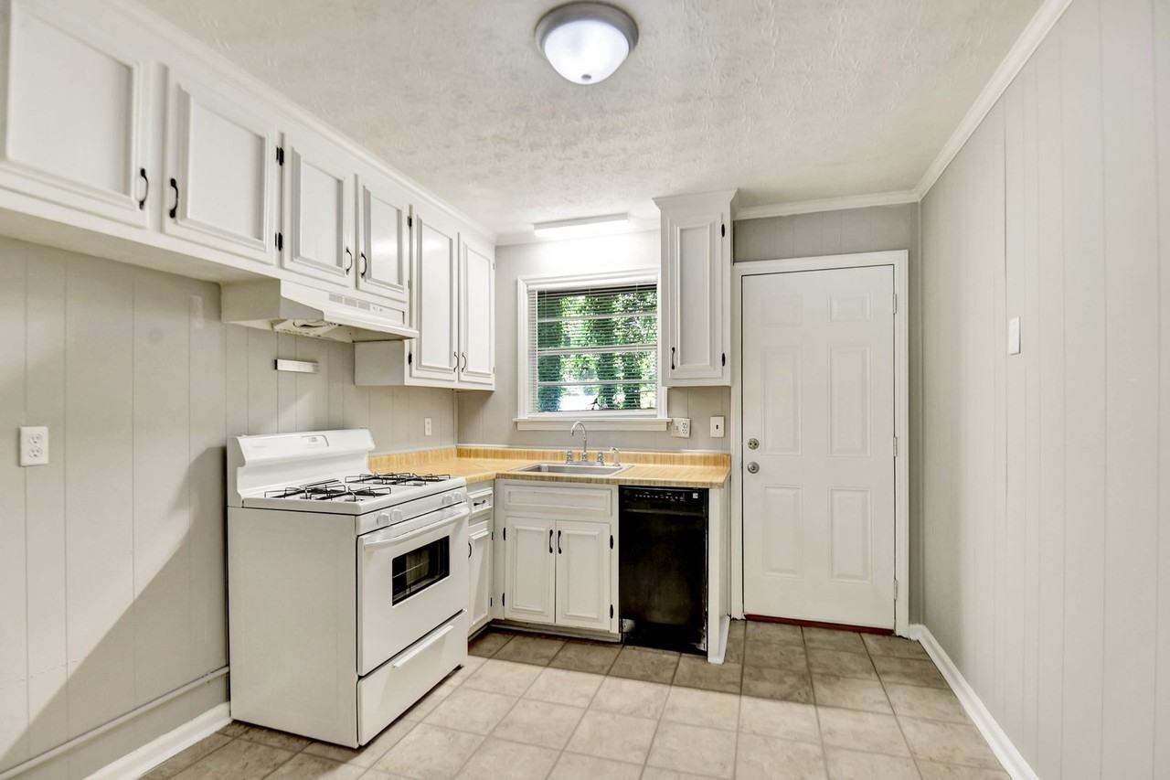 80 Cedar Dr #A - Photo 6 of 11