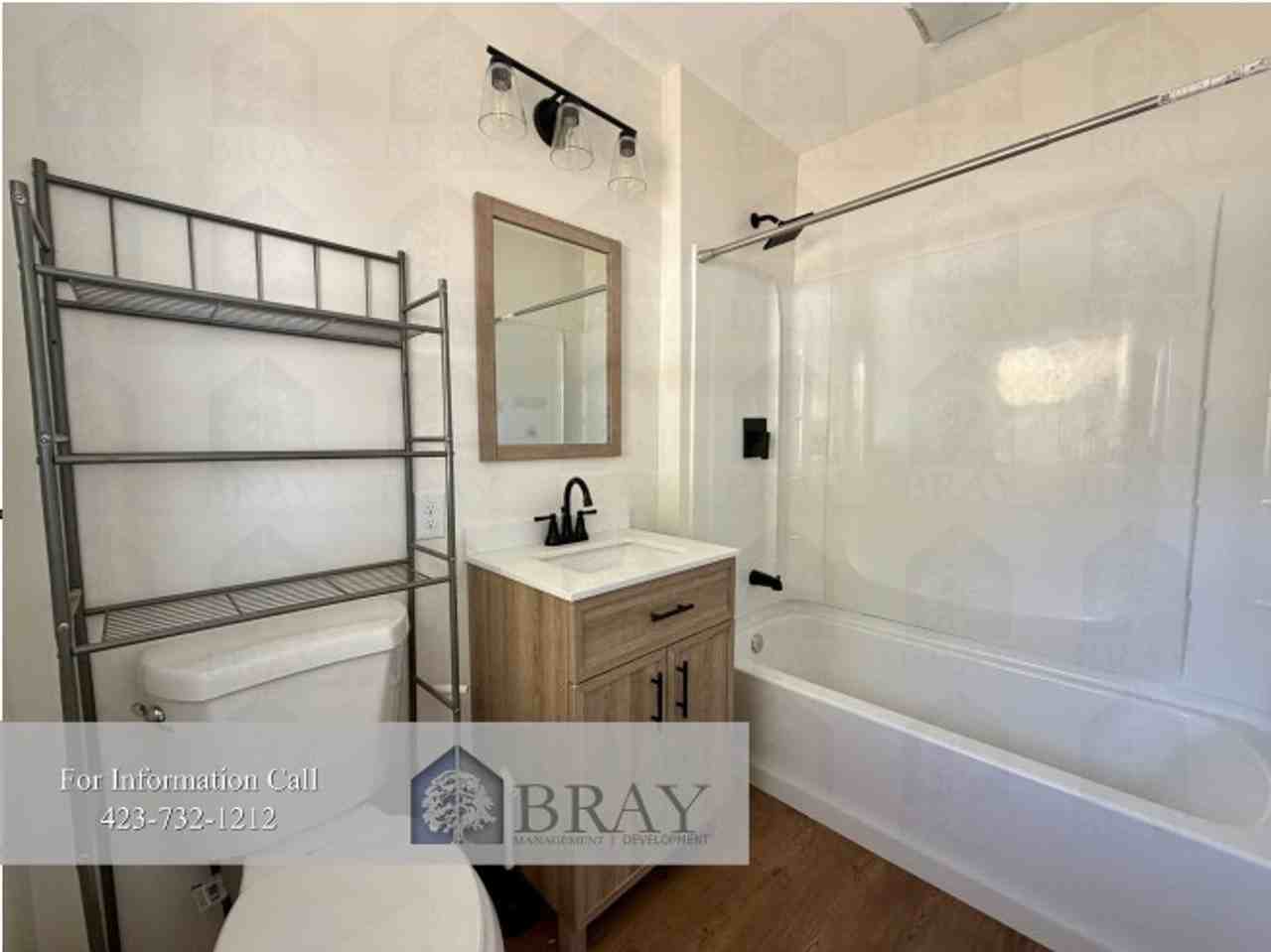 1640 F St - Photo 3 of 10