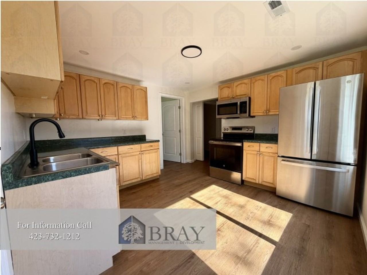 1640 F St - Photo 3 of 10