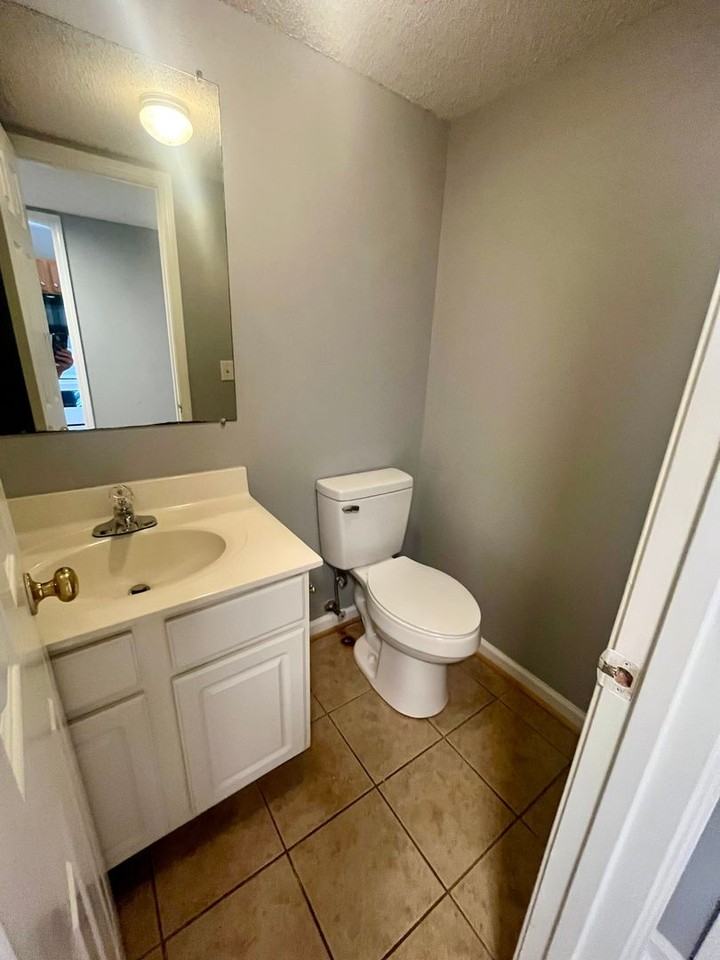 1108 Tiger Blvd - Photo 4 of 8