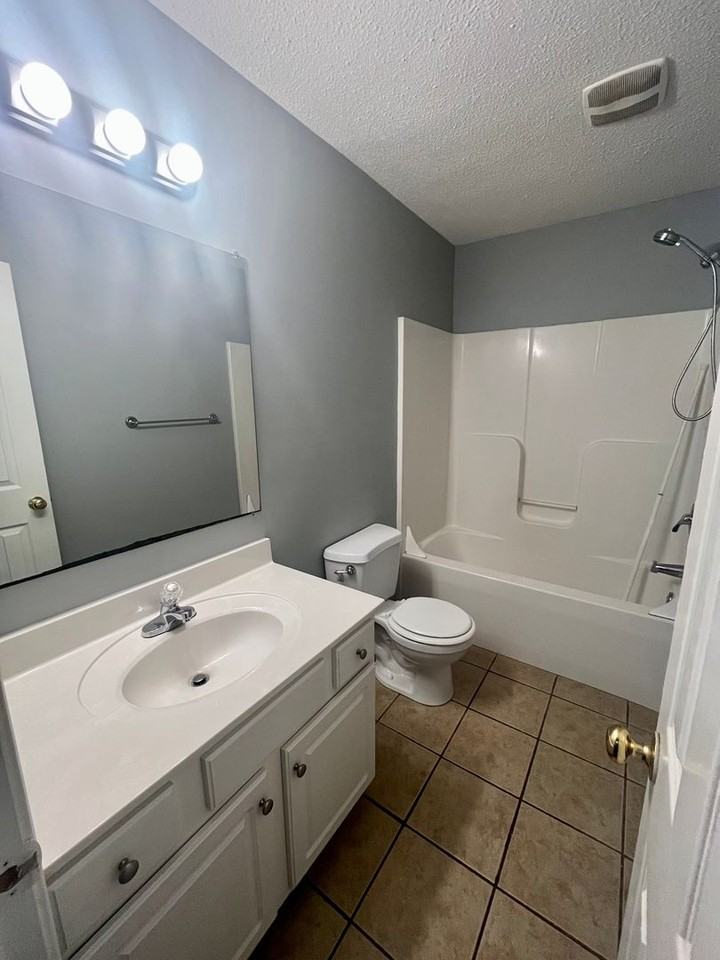 1108 Tiger Blvd - Photo 7 of 8