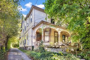 featured image of 410 Eastern Ave Se