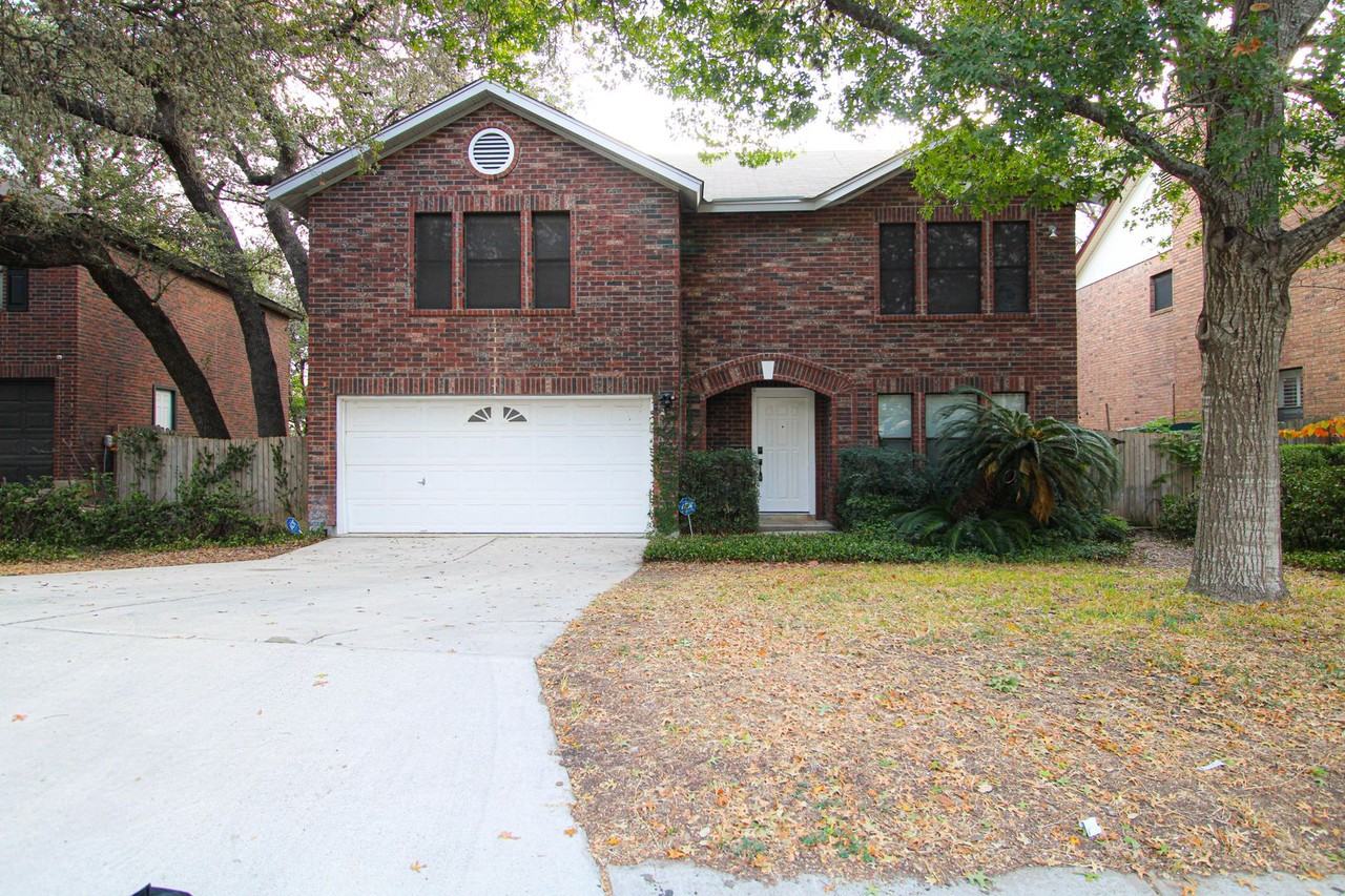 14018 N Hills Village Dr