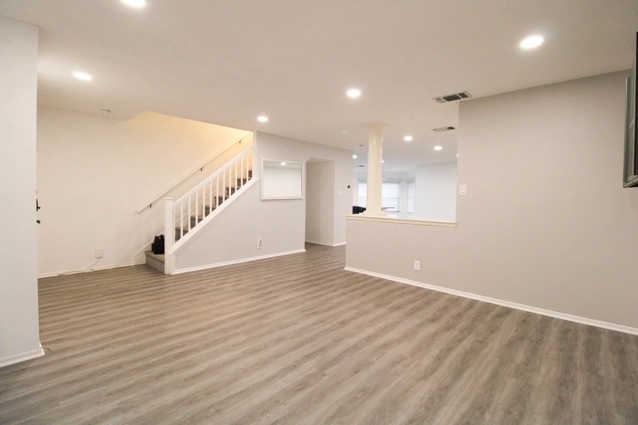 14018 N Hills Village Dr - Photo 3 of 50