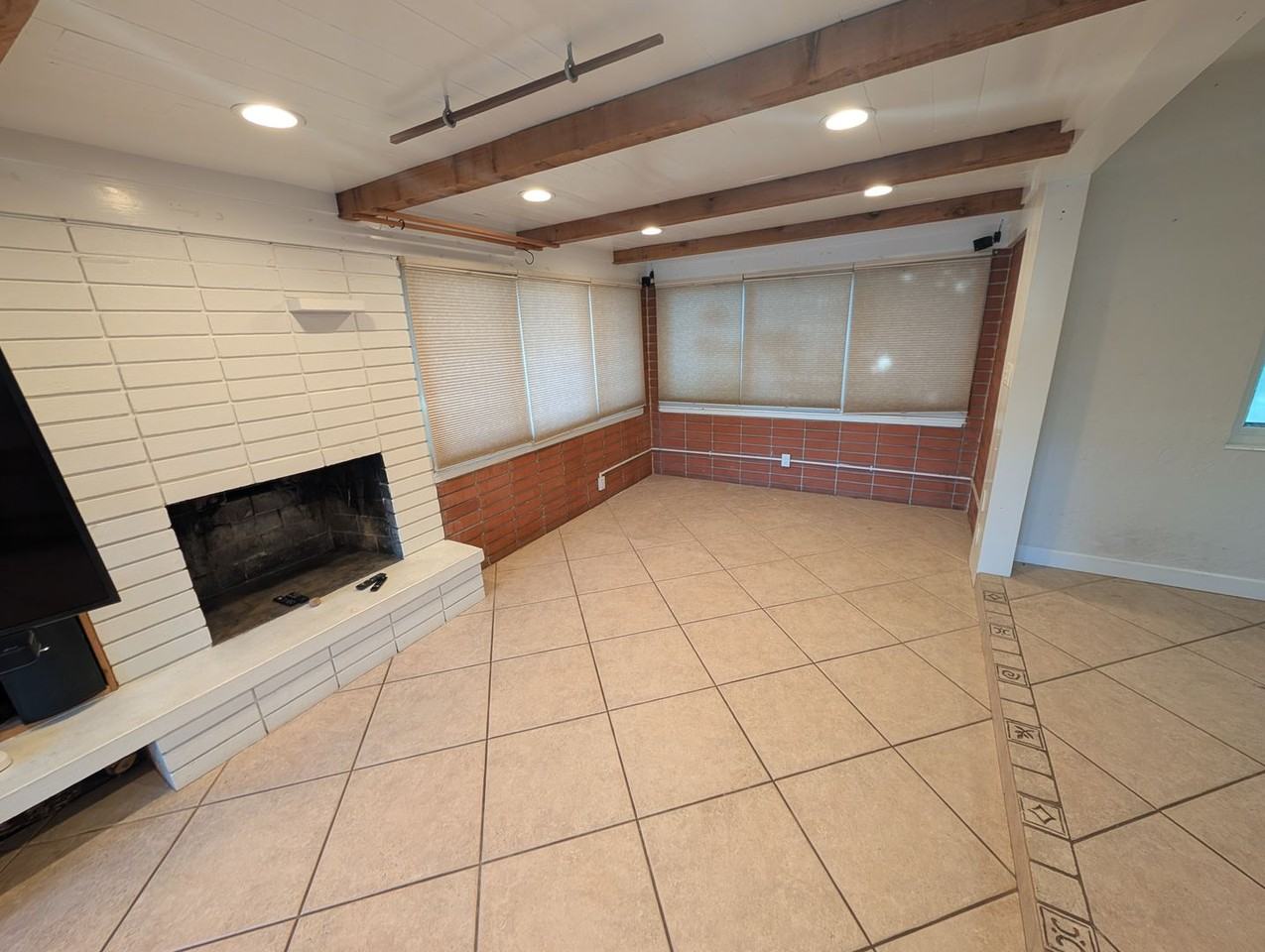 140 N Briggs Ave - Photo 6 of 42