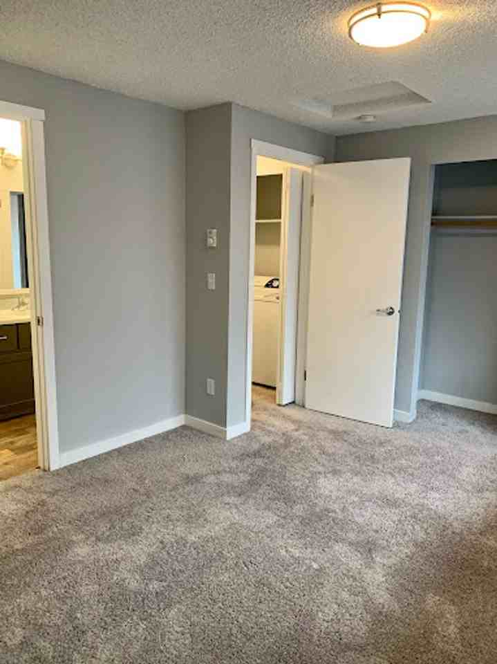 Homestead Apartments: Great location in Federal Way! Pool, Fitness Center, Playground - Photo 4 of 50