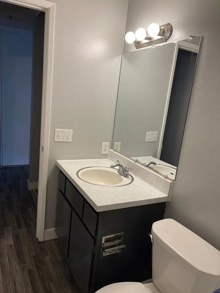 View at the Lake I: New Management! Private patio/balcony, Assigned Parking, On - Photo 4 of 24