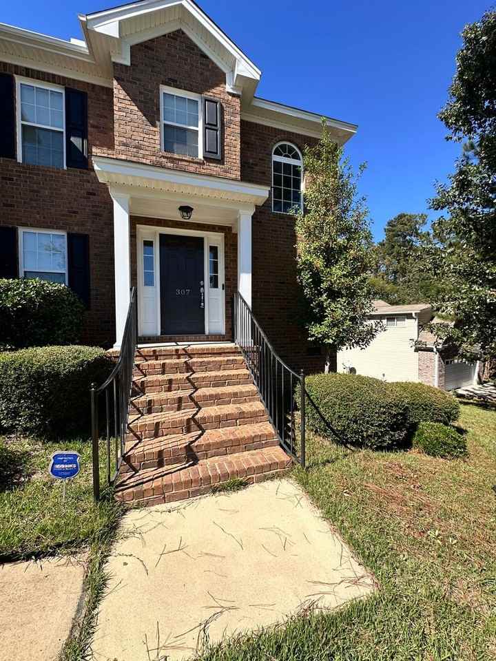 307 Wintergreen Rd - Photo 2 of 26