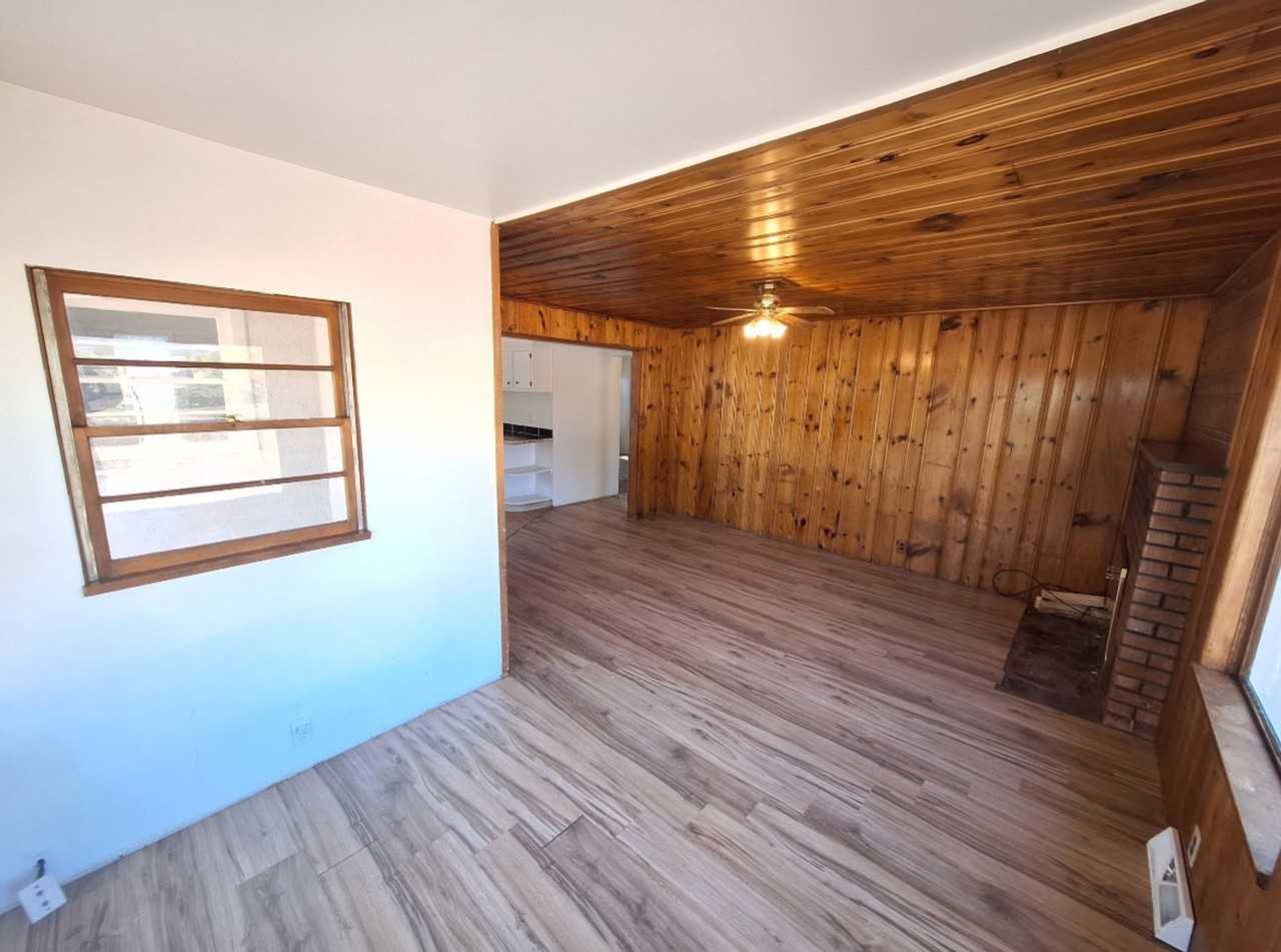 411 Mesa St - Photo 2 of 19