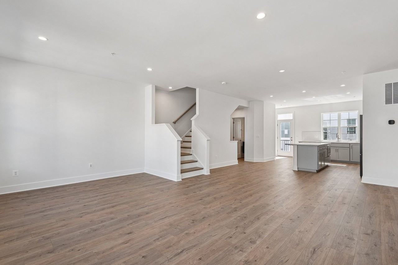 3562 Margaret Jones Pl - Photo 6 of 32