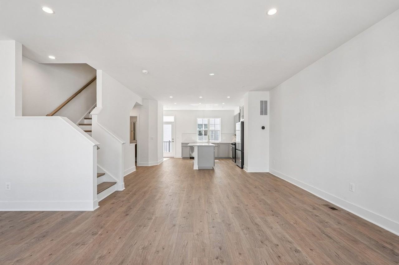 3562 Margaret Jones Pl - Photo 7 of 32