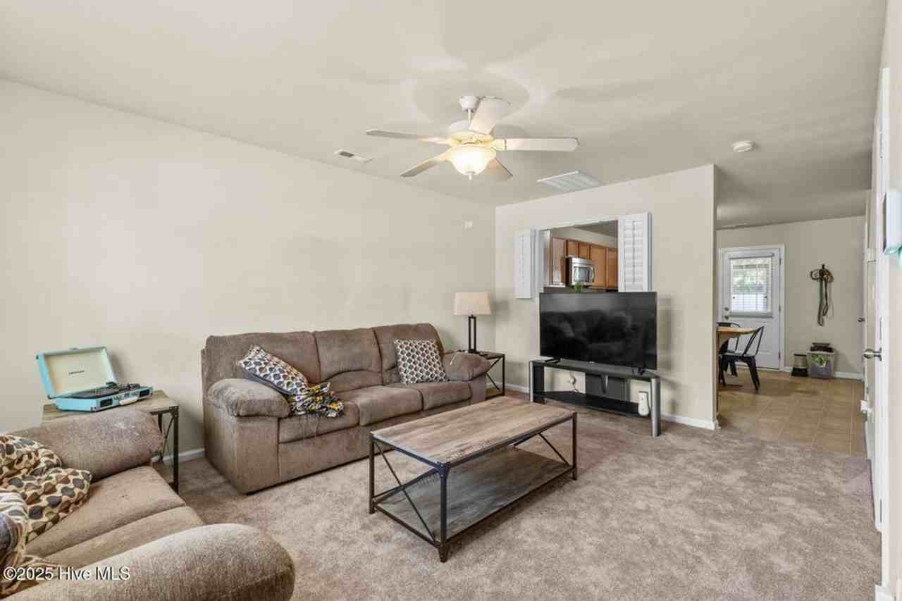 416 Caldwell Loop - Photo 3 of 17