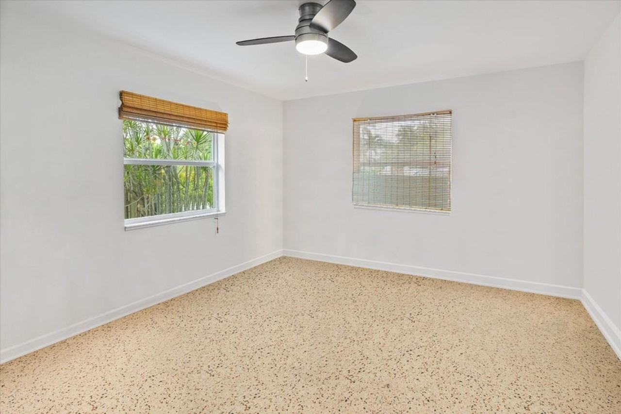 202 32nd Street - Photo 7 of 25