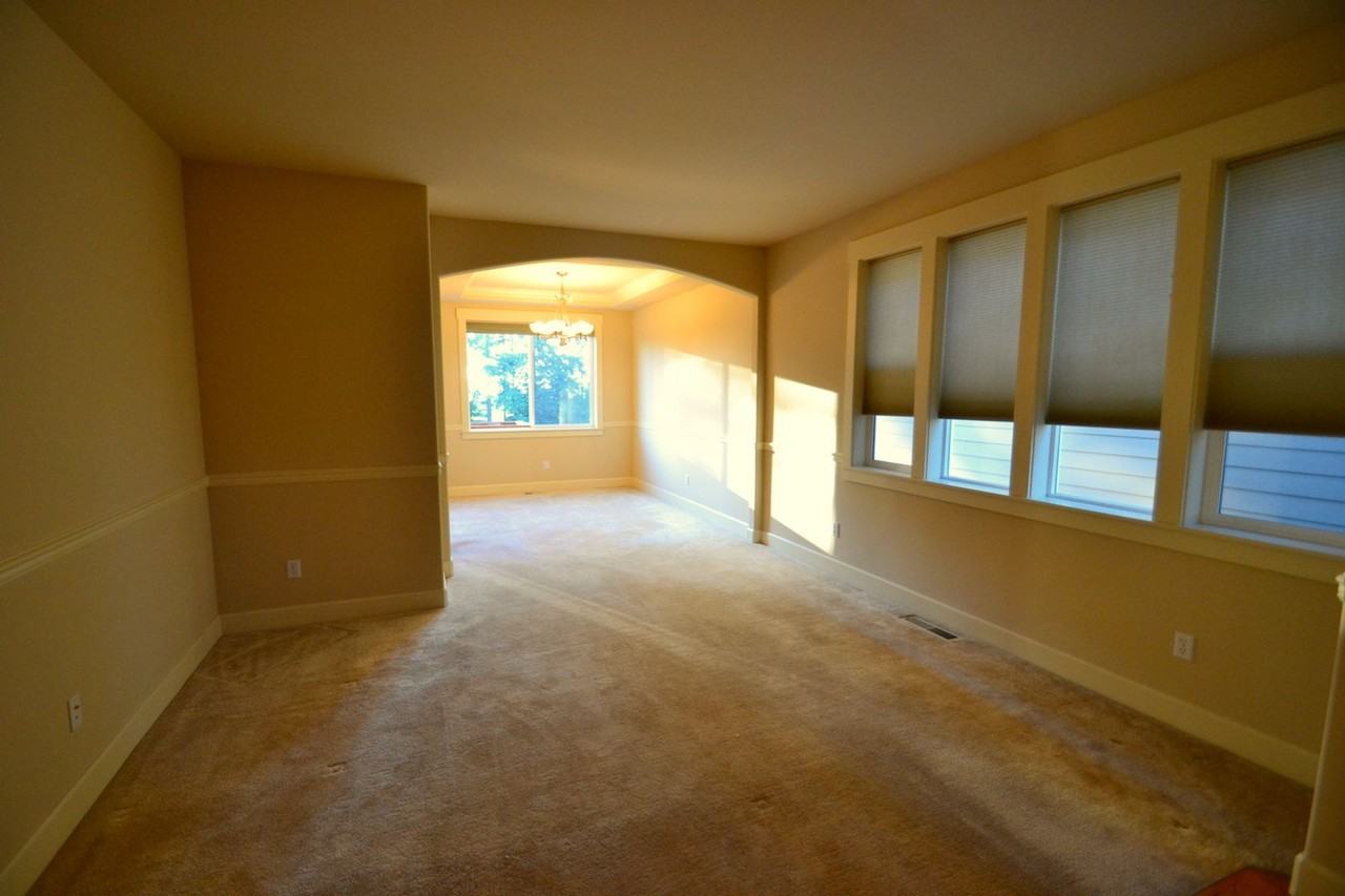 22702 43rd Dr Se - Photo 3 of 20