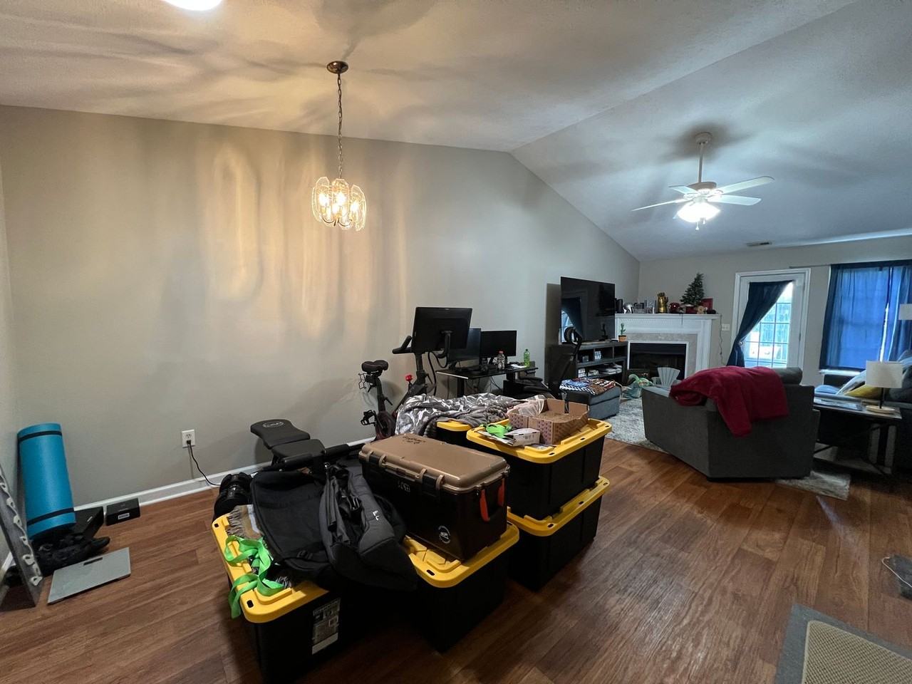 227 John Ct - Photo 6 of 14