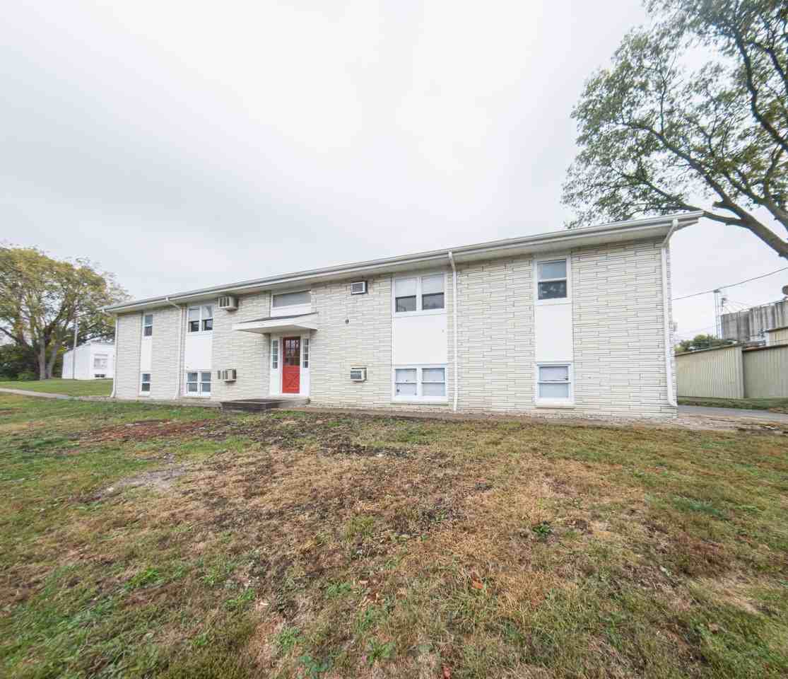 104 2nd St NW - Photo 2 of 4