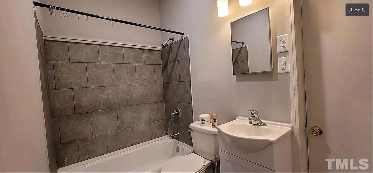 907 Holloway St - Photo 6 of 8