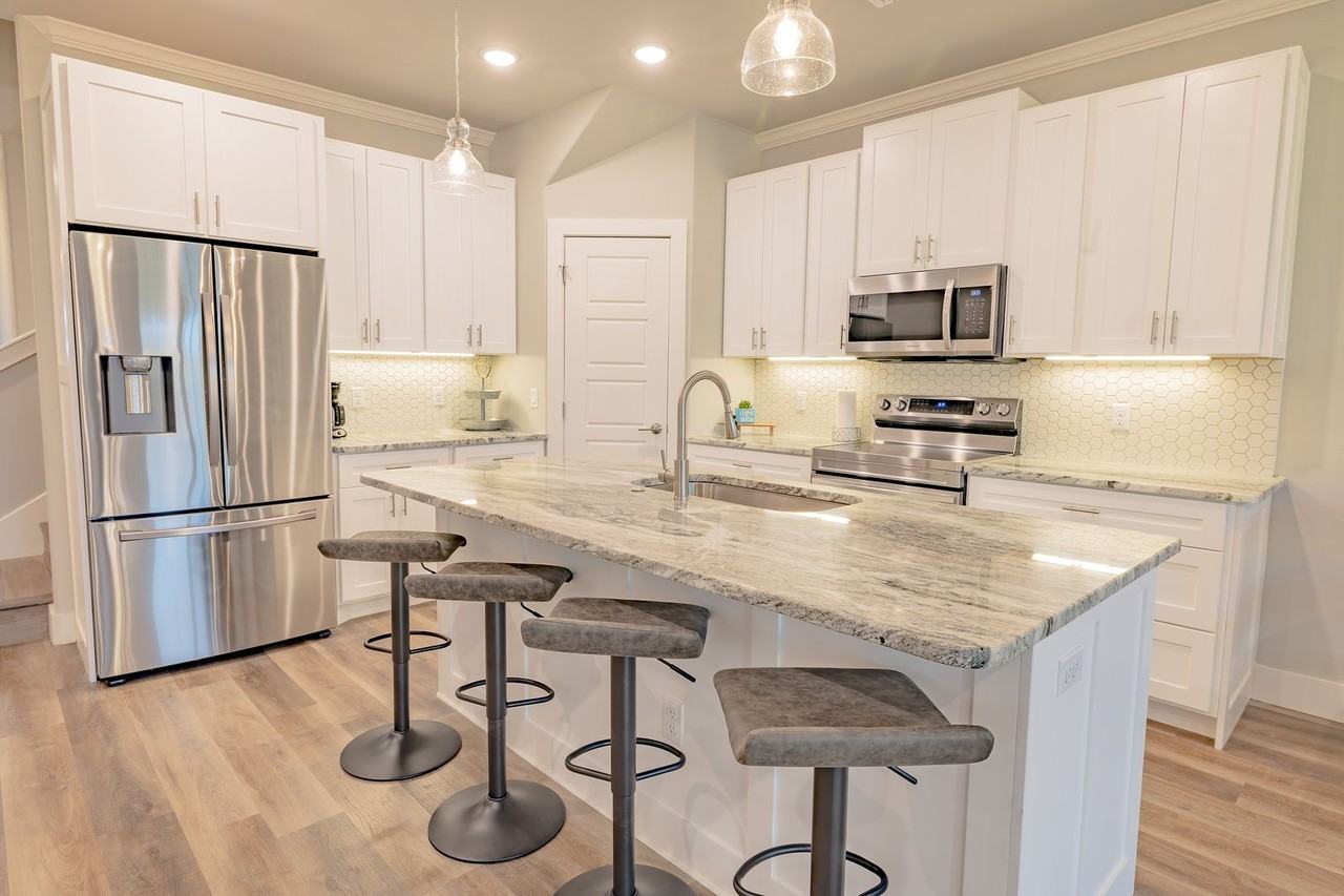 14010 Fortuna Bay Dr - Photo 4 of 19