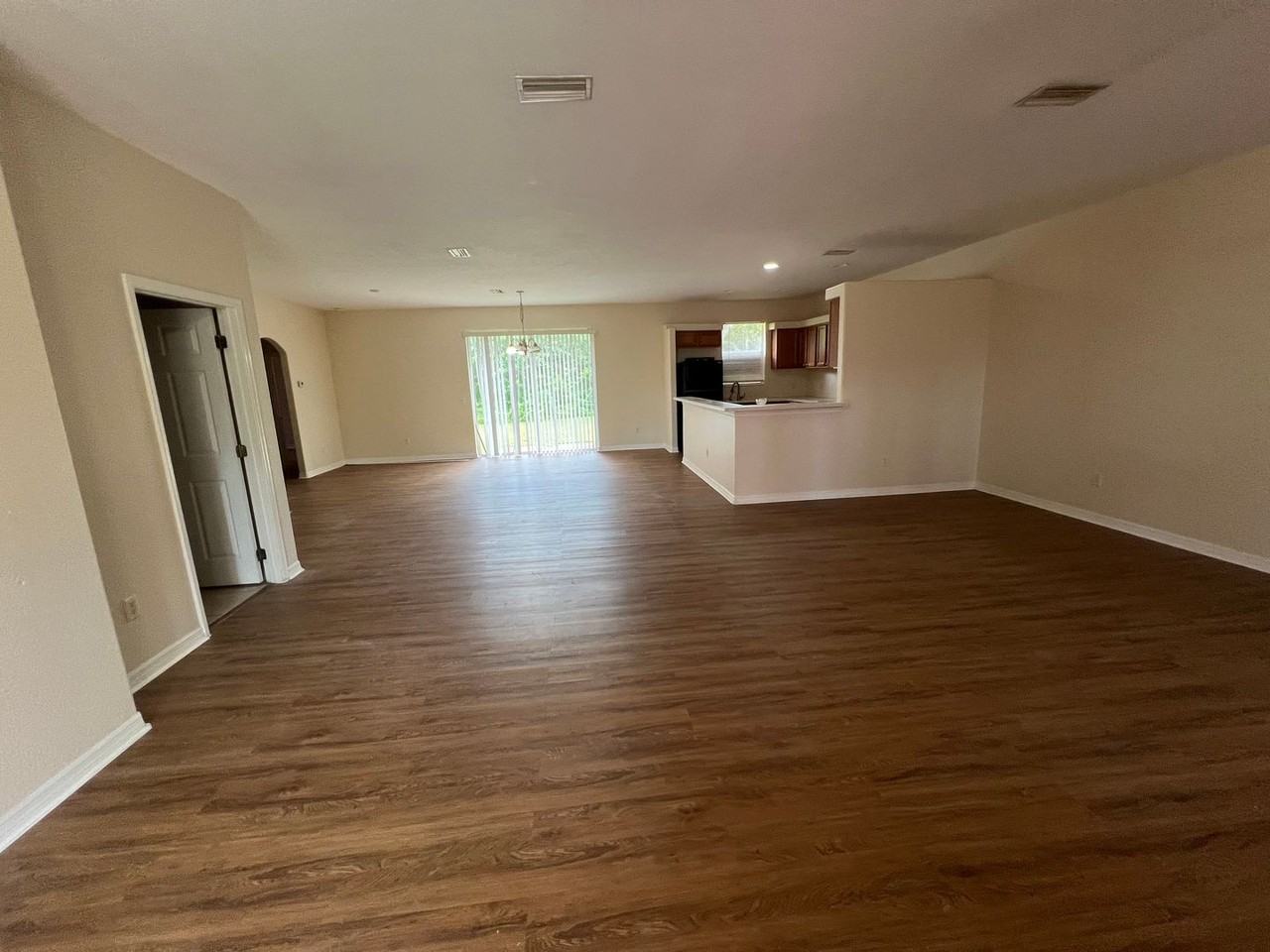 2585 Yuma Ave - Photo 2 of 21