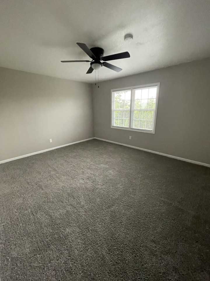 104 Frieda Ln #A - Photo 4 of 7