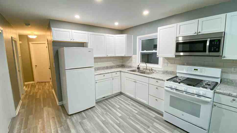 8420 W Keefe Ave Lowr #NA - Photo 4 of 6