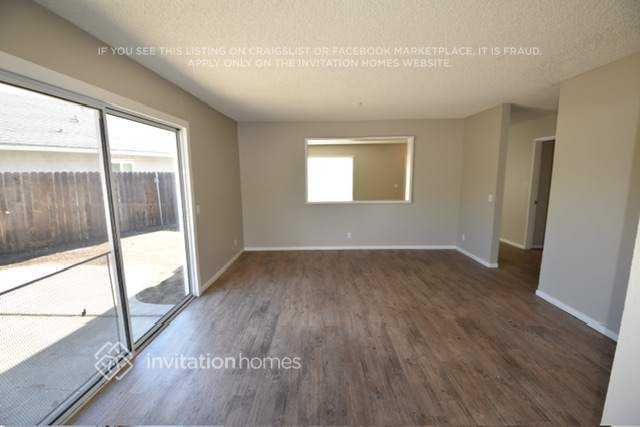 6838 Olympia Dr - Photo 4 of 14