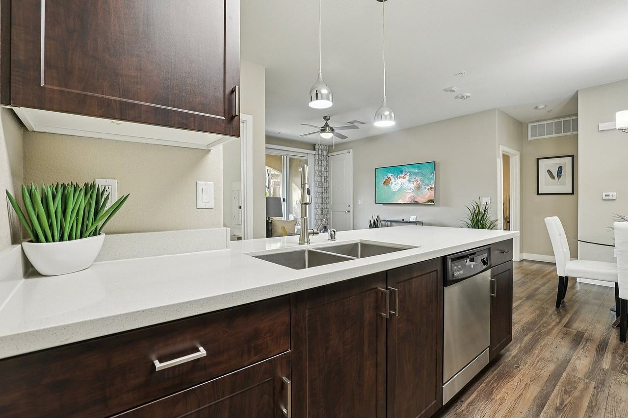 La Vie Apartments - Photo 3 of 50