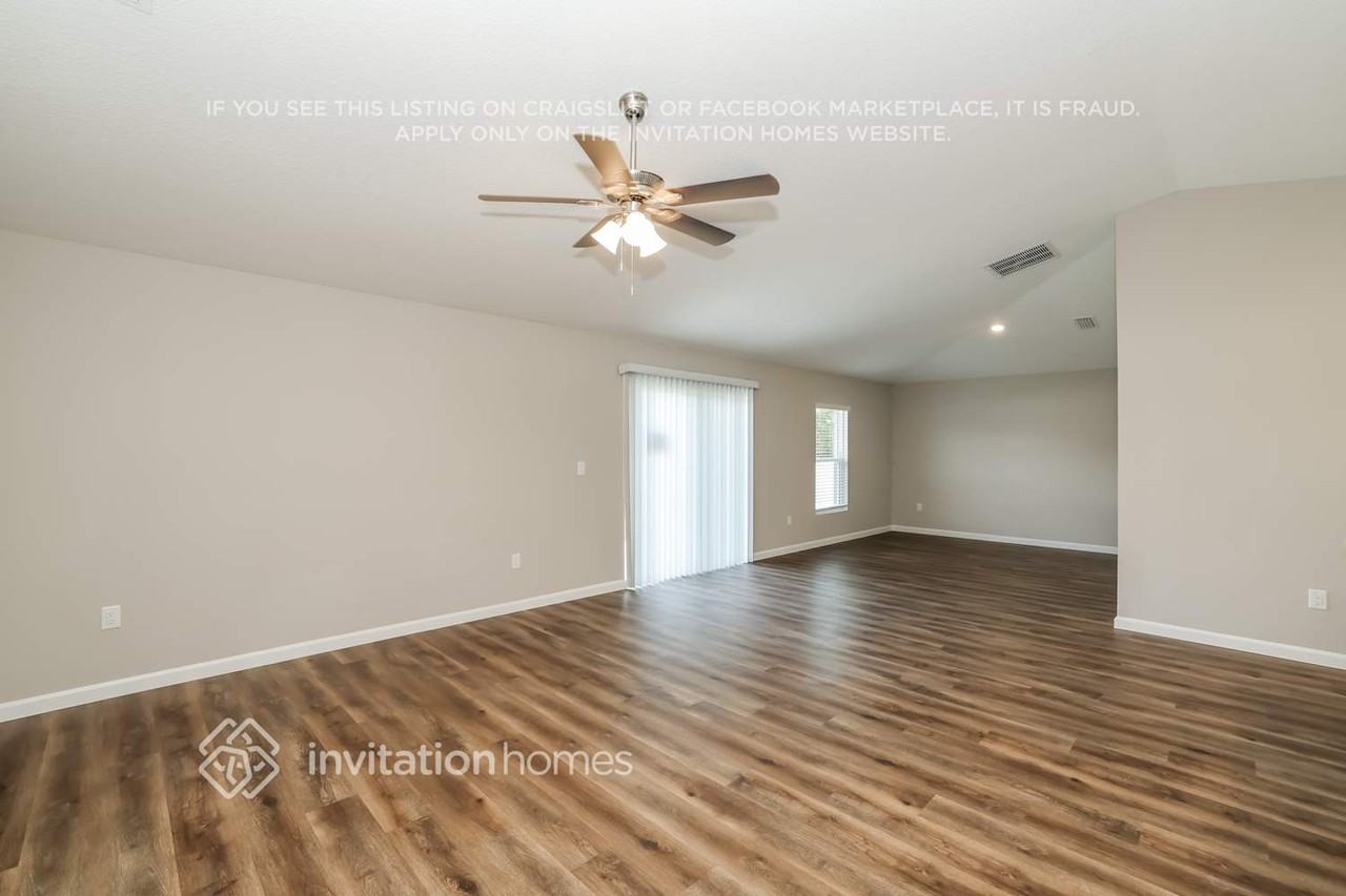 691 Southwest Hillsboro Circle - Photo 3 of 17