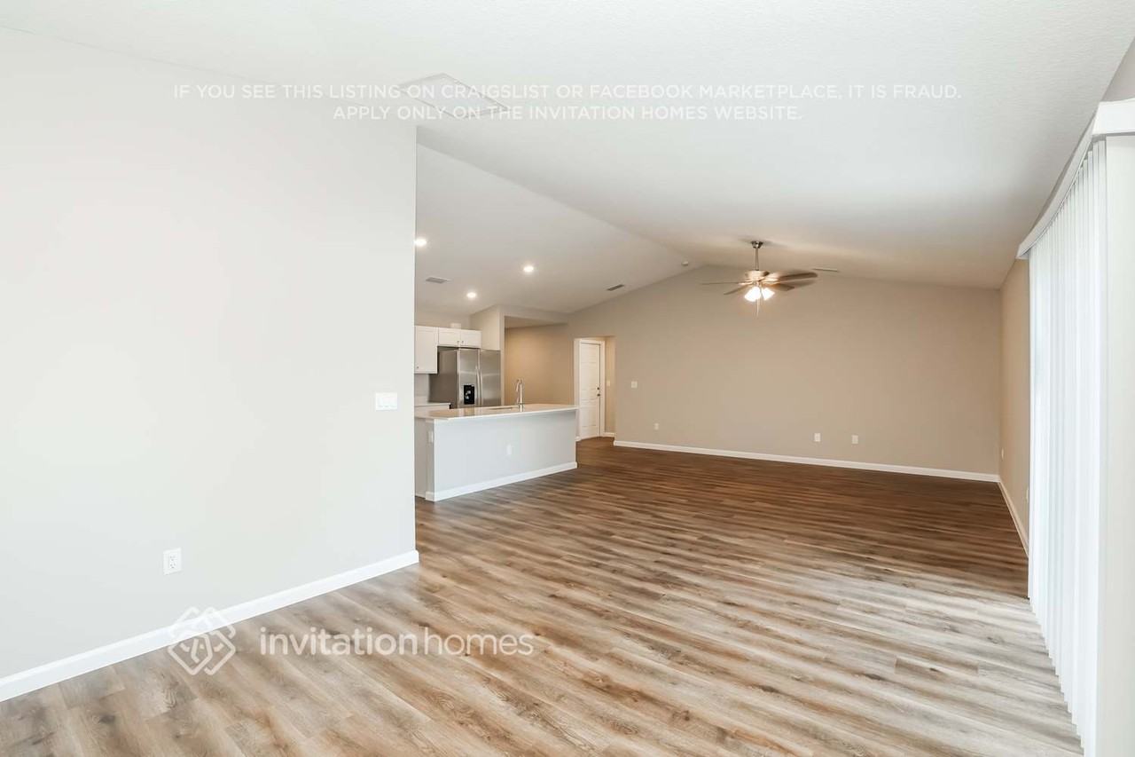 691 Southwest Hillsboro Circle - Photo 5 of 17