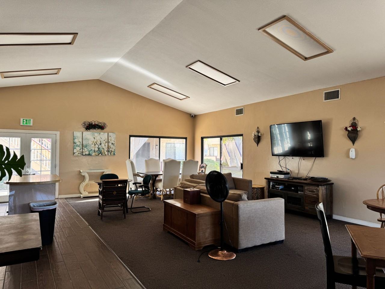 1057 Granjas Rd - Photo 5 of 15