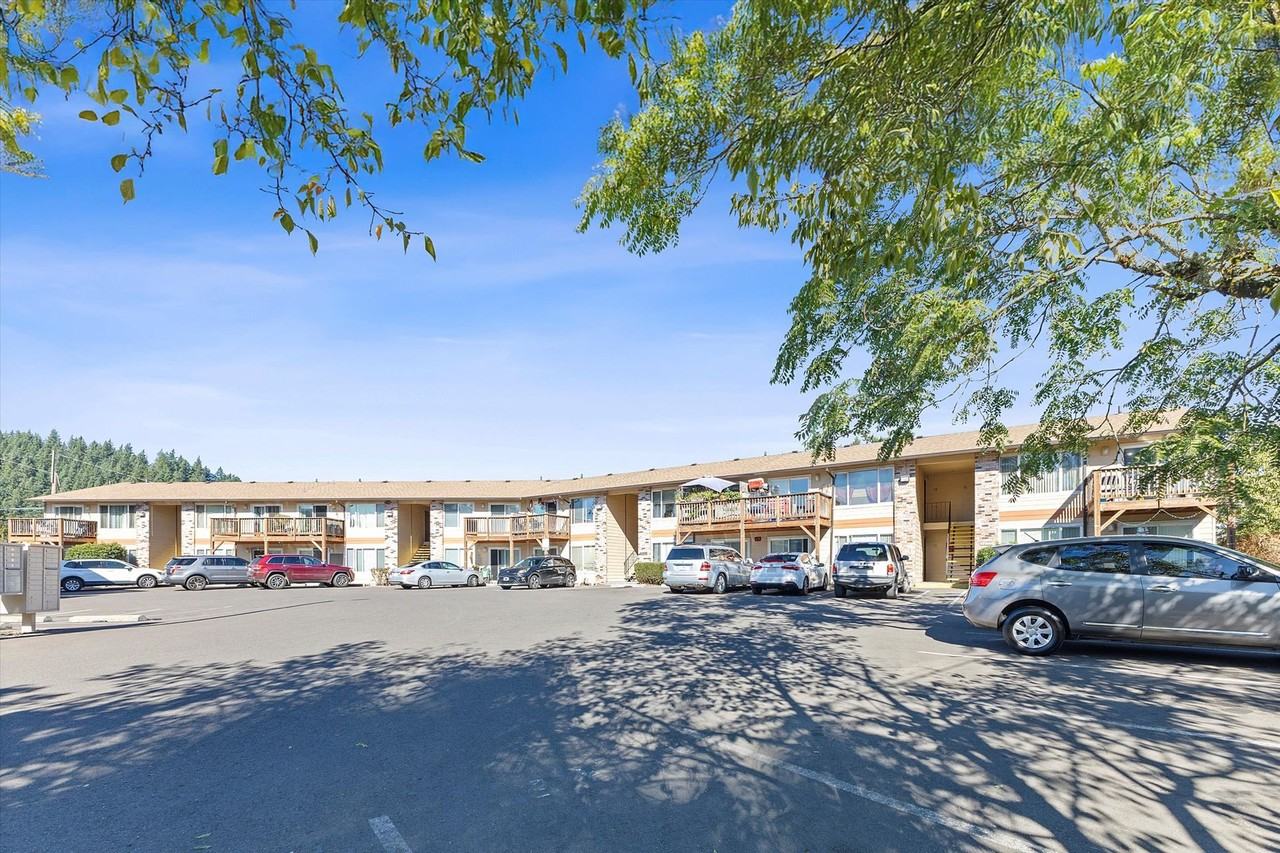 Meadowlark - Photo 2 of 15