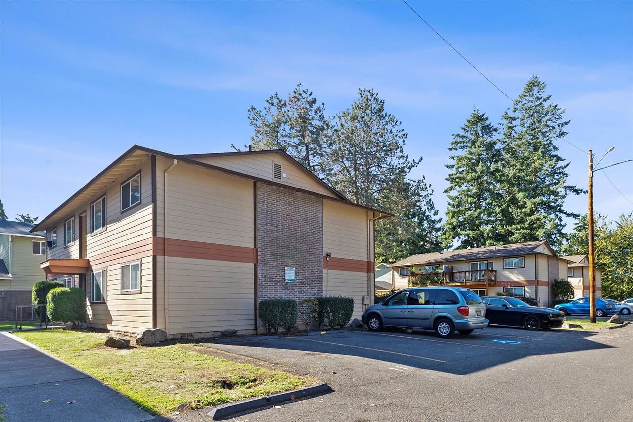 Cascade Firs - Photo 2 of 12