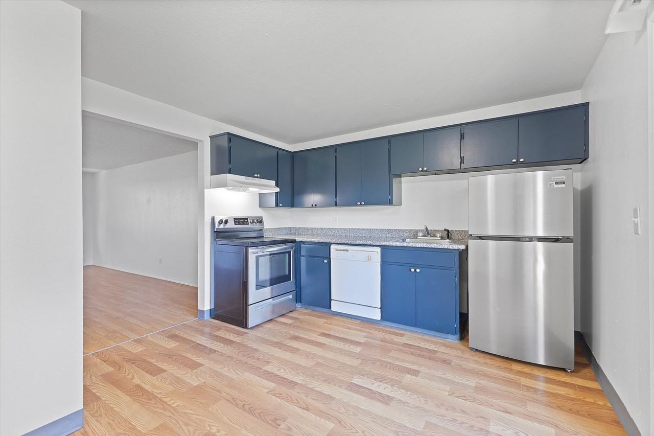 Cascade Firs - Photo 5 of 12