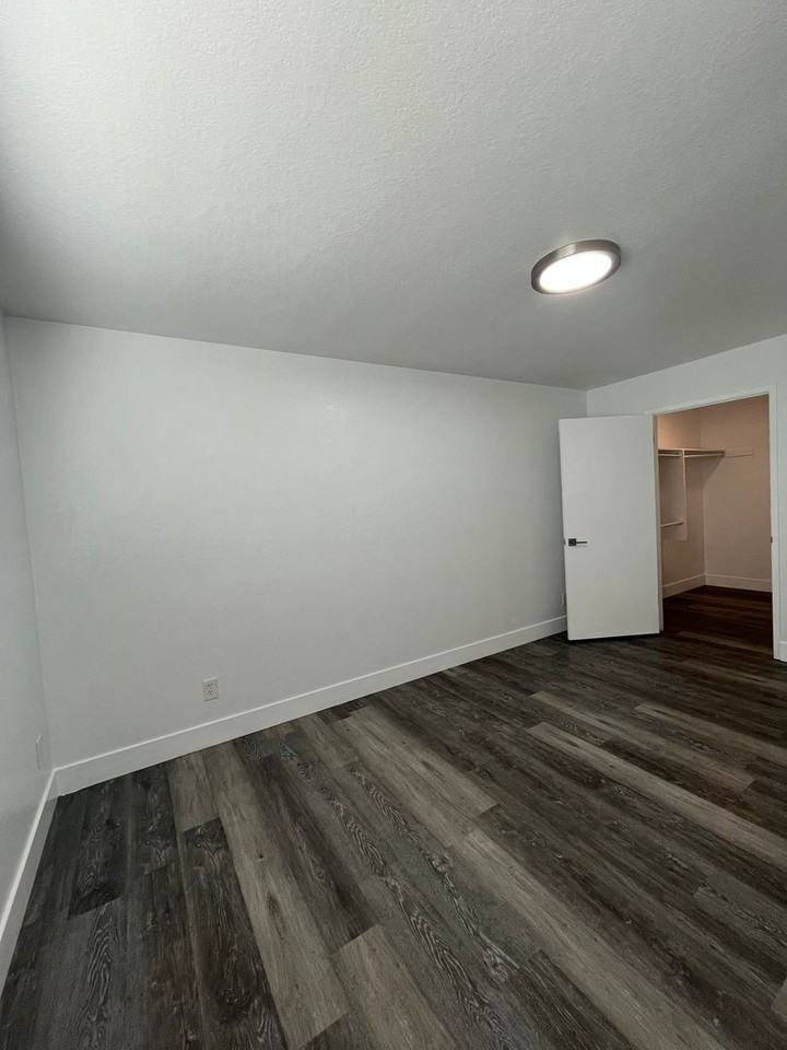 Richland Living Homes - Photo 3 of 7